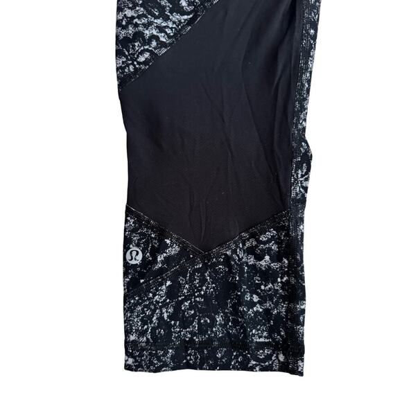 Lululemon Pace Rival Crop Leggings Medium Rise Mesh Abstract Print Black Size 10 - Picture 7 of 10